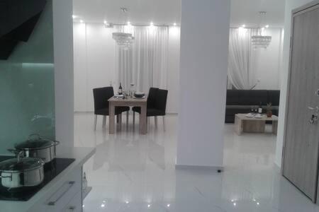 Despina'S Luxury Apt Downtown Heraclión Exterior foto